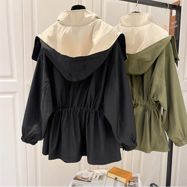 Chaqueta ligera cortavientos y chubasquero